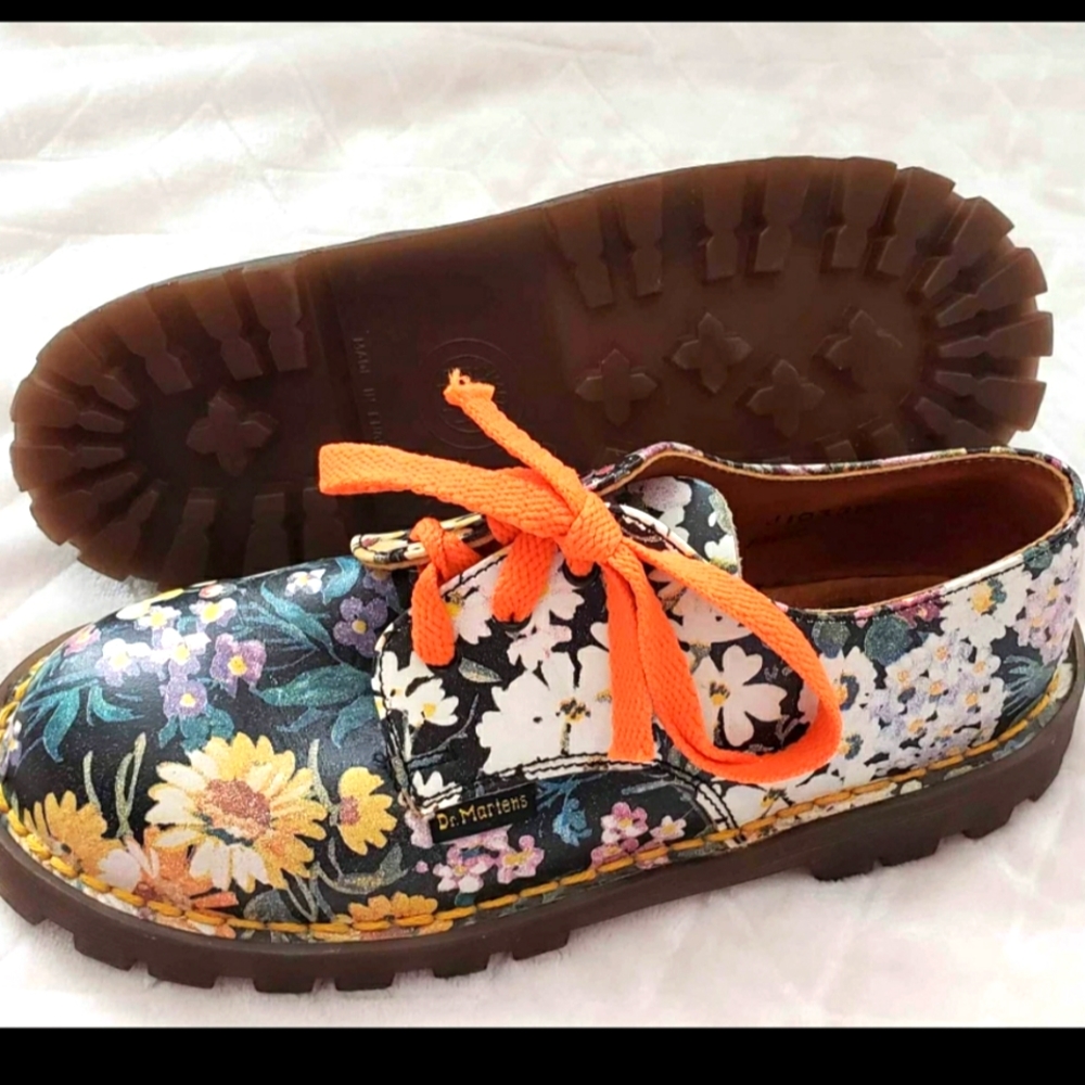 Dr. Martens Floral Loafers Girls Shoes Made In England Rare Vintage Size 3.5